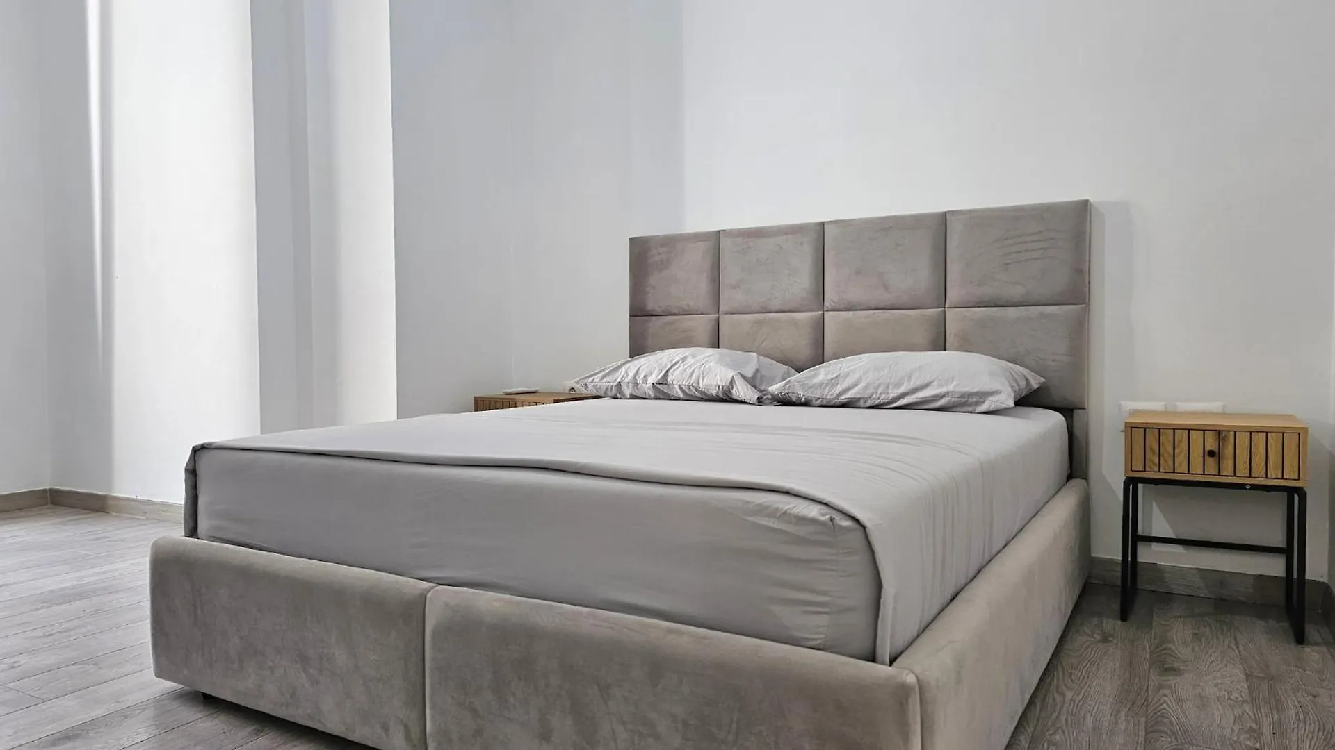 Cozy Seaside Apartment In Saranda  Sarande